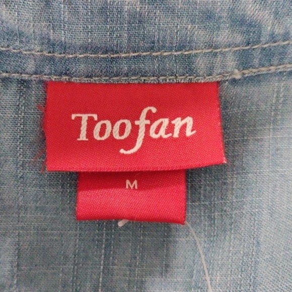 01549 Toofan blue chambray button front tabbed sleeve shirt M NWT - Picture 12 of 12